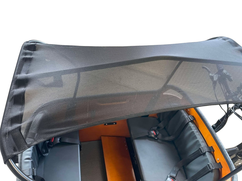 Sort solsejl til Tommelise og Klods-Hans el-ladcykel fra EventyrCykler